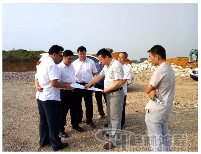 重鈣磨粉機(jī)，重鈣，HCH1395，超細(xì)環(huán)輥磨,武宣碳酸鈣