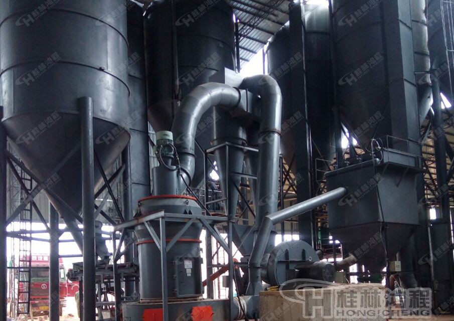 桂林鴻程新型磨粉設(shè)備，螢石雷蒙機(jī),螢石雷蒙磨,80-800目螢石雷蒙磨粉機(jī)：HCQ系列改進(jìn)型磨粉機(jī)HCQ1500