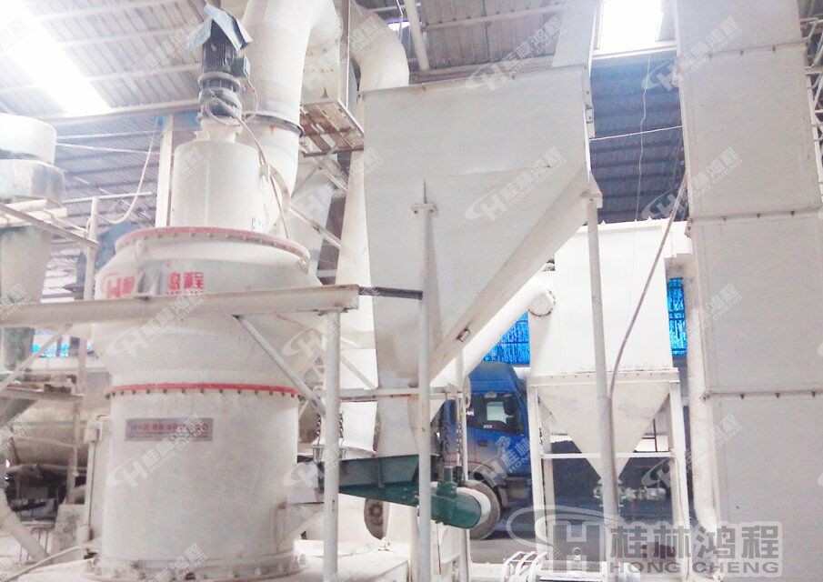 HC1300，325目錳礦石磨粉設(shè)備，錳礦石雷蒙磨粉機(jī)配置方案
