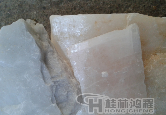長(zhǎng)石，長(zhǎng)石粉，長(zhǎng)石的用途